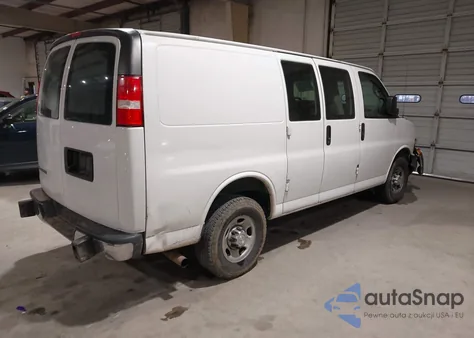 2018 Chevrolet Express 2500 Work Van from USA, damaged, VIN 1GCWGAFG5J1906964